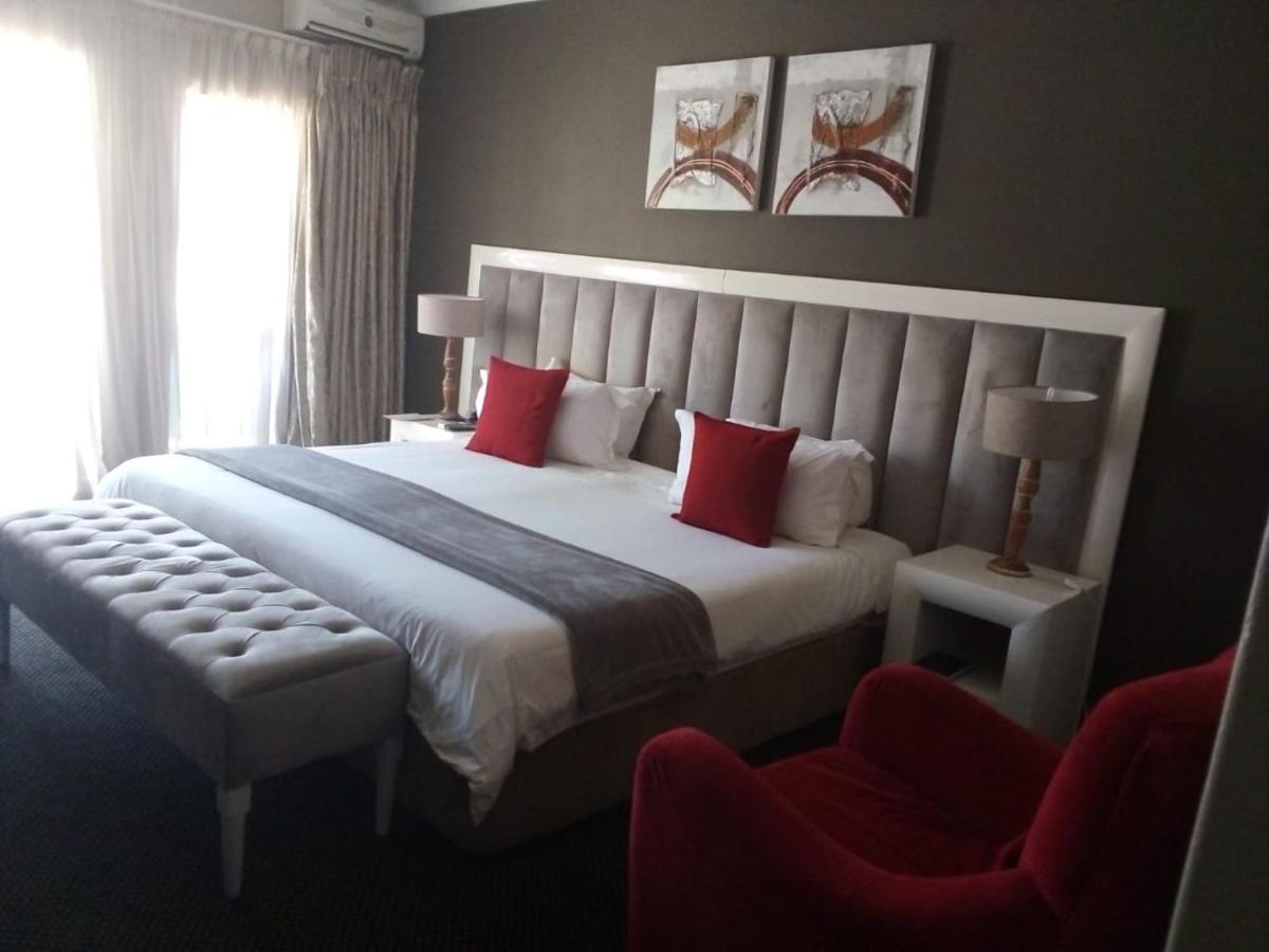 Ruby Stone Boutique 4*